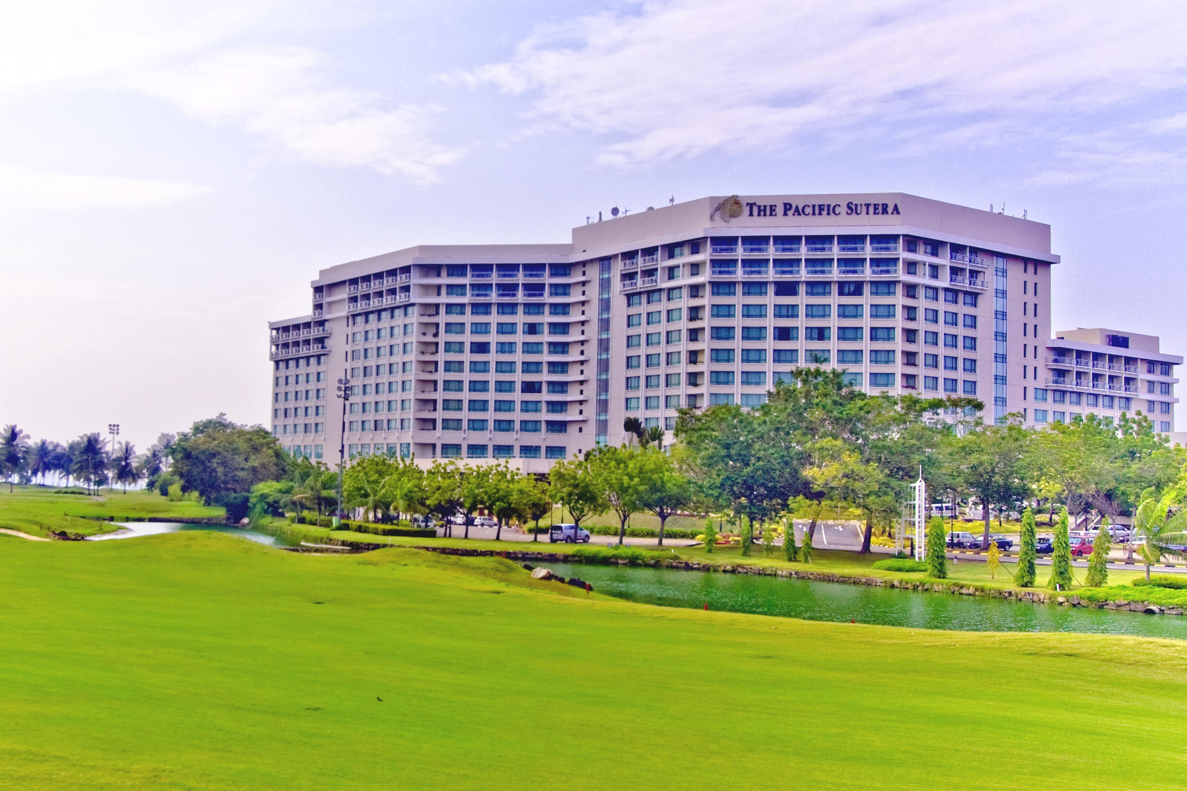Hotel The Pacific Sutera Kota Kinabalu Esterno foto The Pacific Hotel