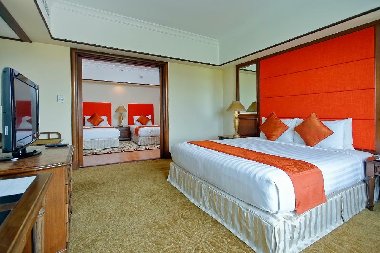 Hotel The Pacific Sutera Kota Kinabalu Esterno foto Family Suite